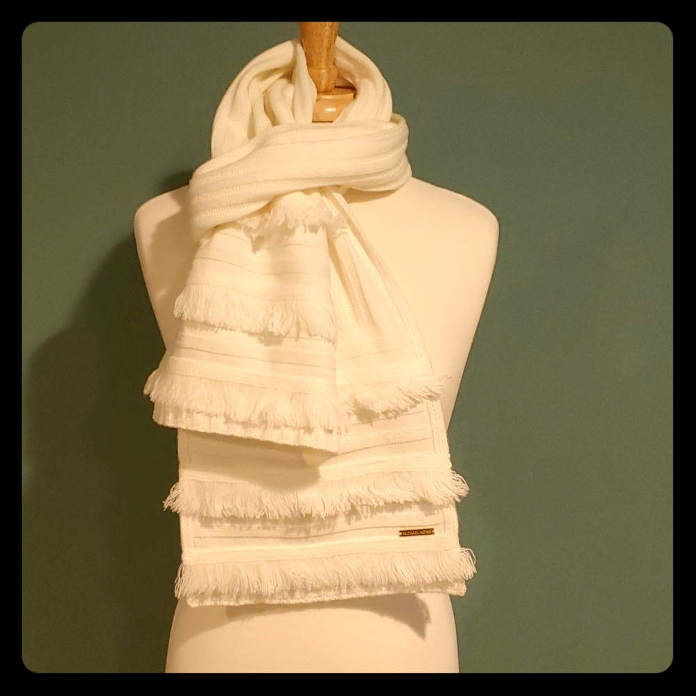 Michael kors scarf
